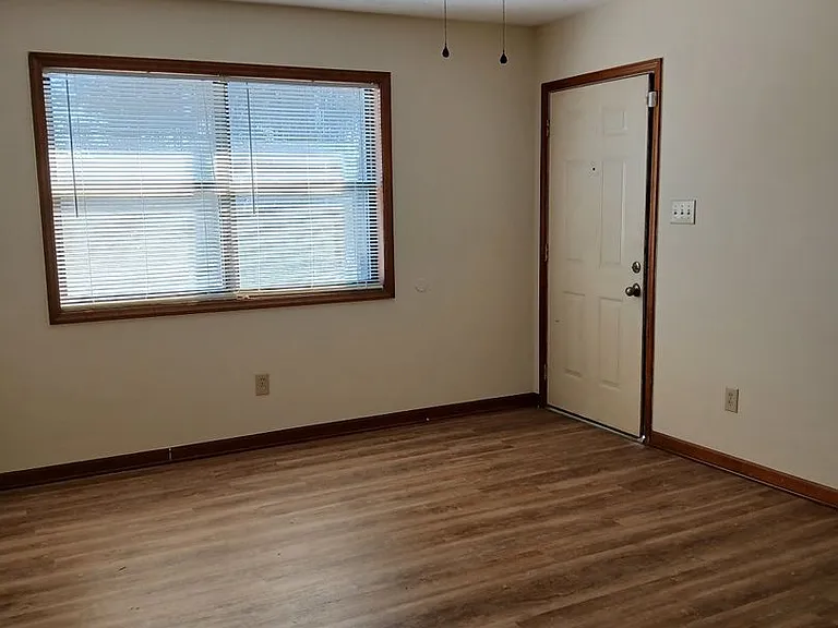 5913 Labonte Dr — Photo 4