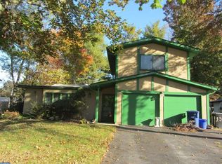 13 Buckingham Dr, Eastampton, NJ 08060
