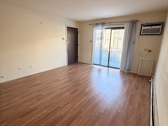 2nd image of 10409 Dearlove Rd APT A1