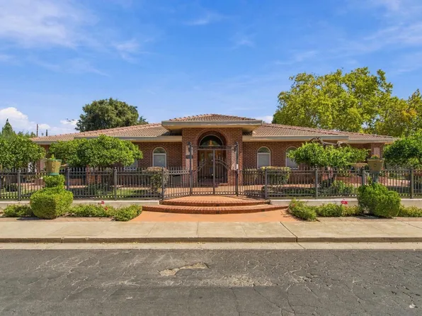 2710 Allston Way, Stockton, CA 95204