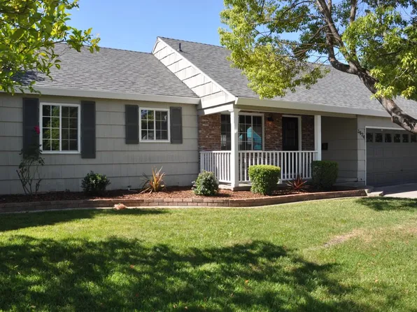 3624 Woodcrest Rd, Sacramento, CA 95821