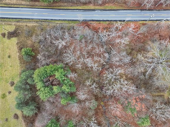 5th image of 361 Troy Rd