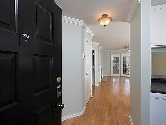 3rd image of 3655 Habersham Rd NE APT 352