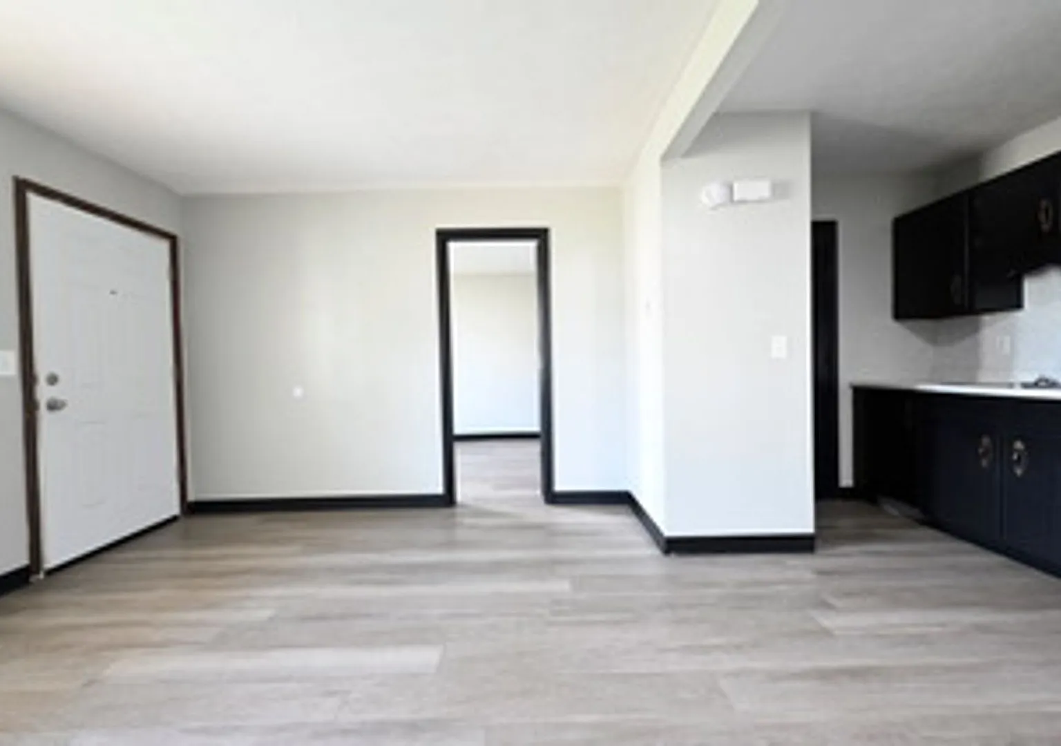 1 Bed / 1 Bath Apartment for Rent in Mansfield, OH — Photo 3