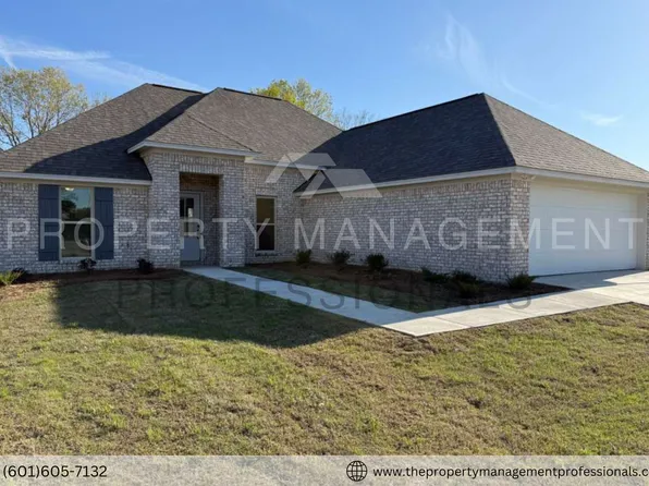 571 Patrick Farms Dr, Pearl, MS 39208