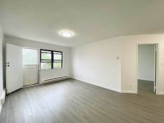 3rd image of 87-11 51st Ave #3R