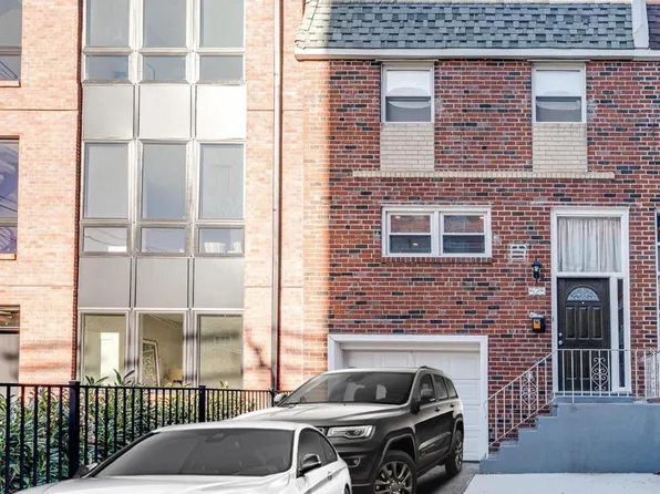 525 Brown St, Philadelphia, PA 19123