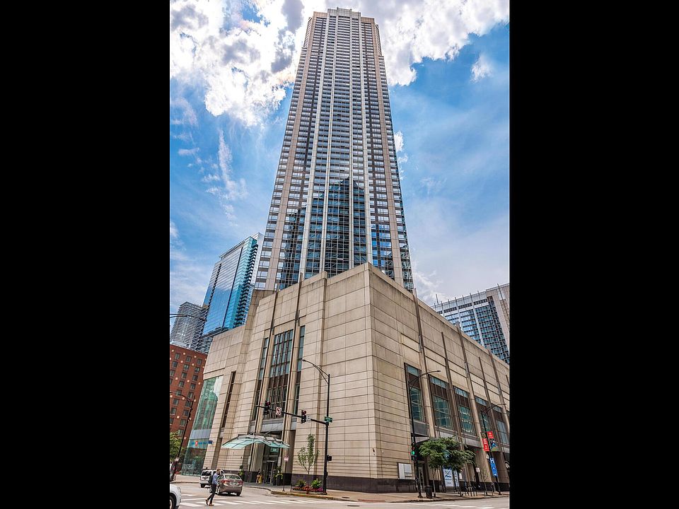 1st image of 512 N McClurg Ct APT 5107