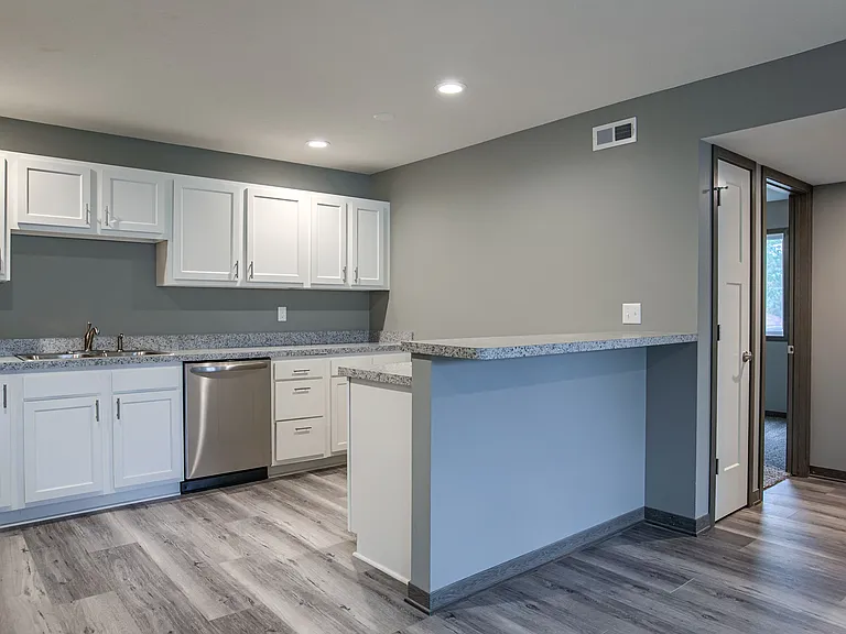1020 N 35th St #5 — Photo 3