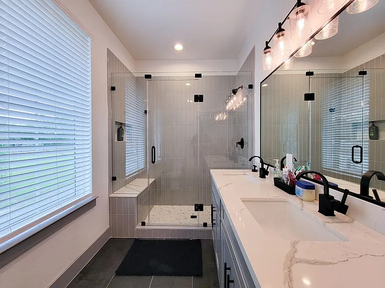 6520 Couch St — Photo 37