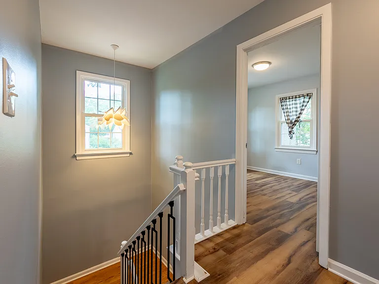 208 Huntington Ln — Photo 27