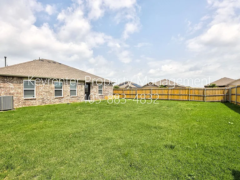 440 Fox Den Dr — Photo 33