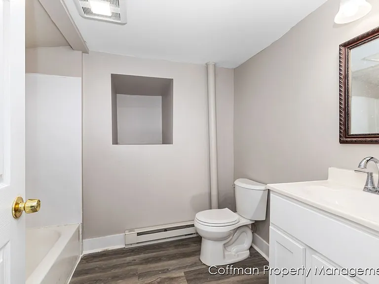 2065 Johanna Ave SW — Photo 9