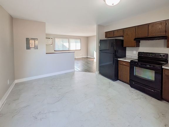 2nd image of 5182 Seaton Hall Dr APT 3