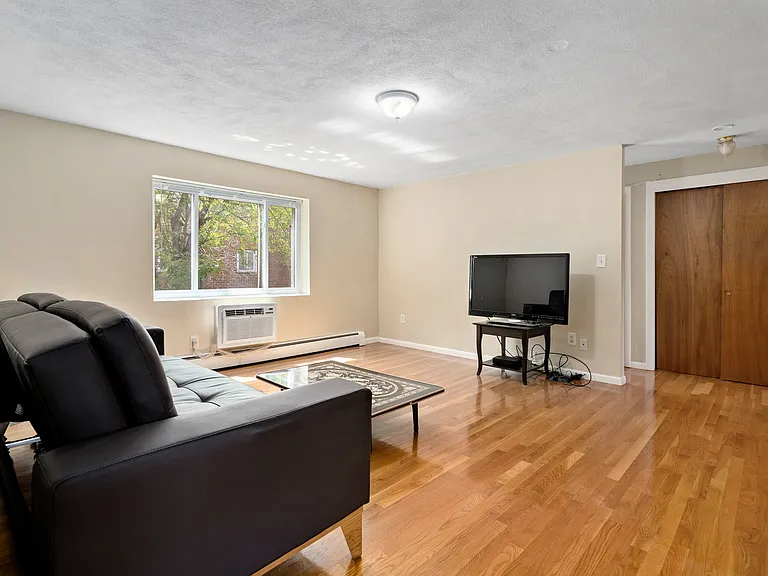 68 Bryon Rd #3 — Photo 10