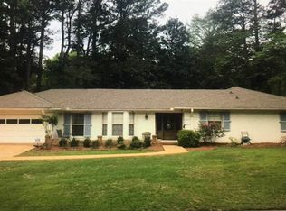 4413 Woodlark Dr, Jackson, MS 39211