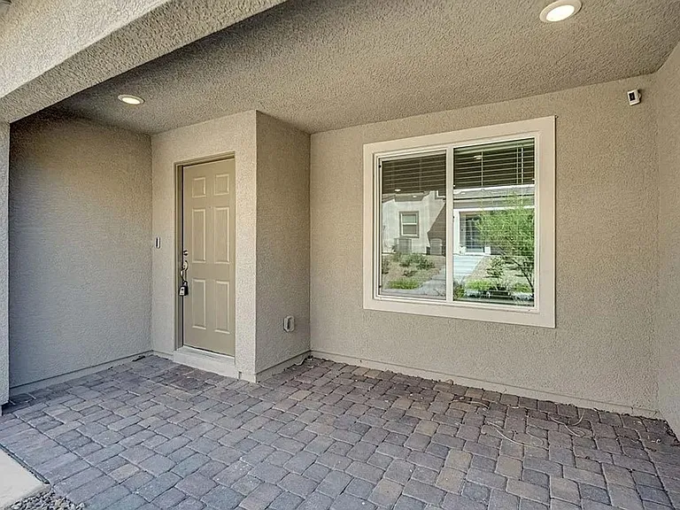 10772 Ditchburn Ct — Photo 2