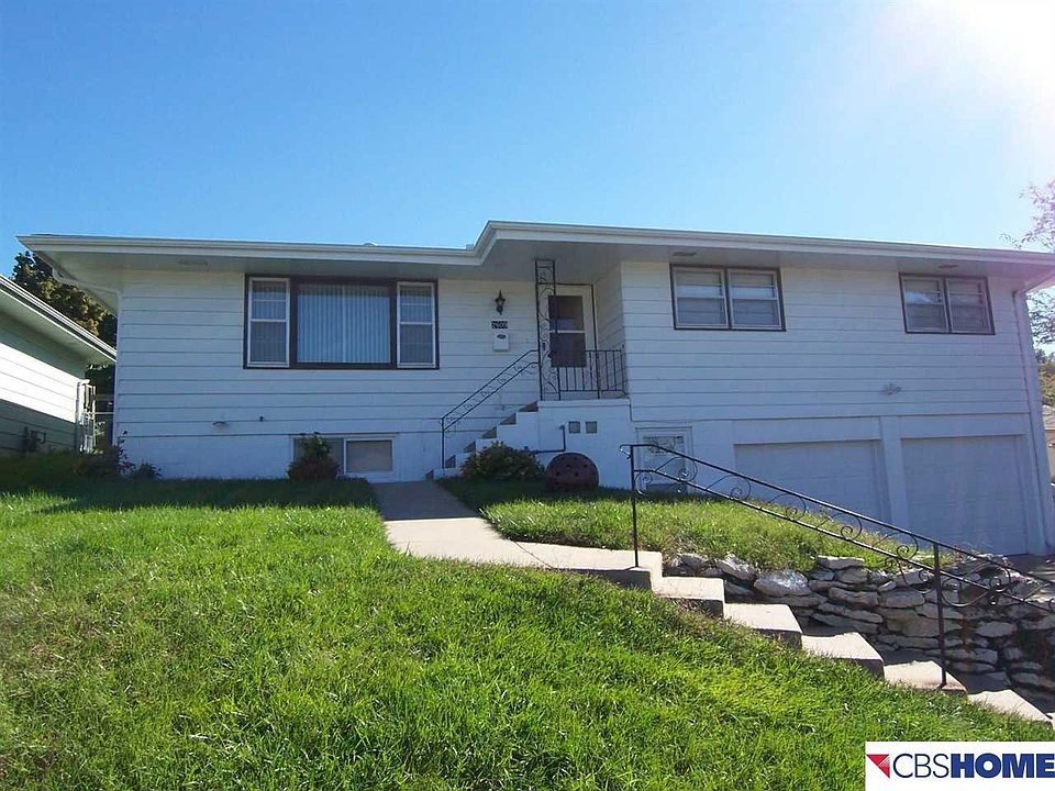 1st image of 2609 S 49th Ave
