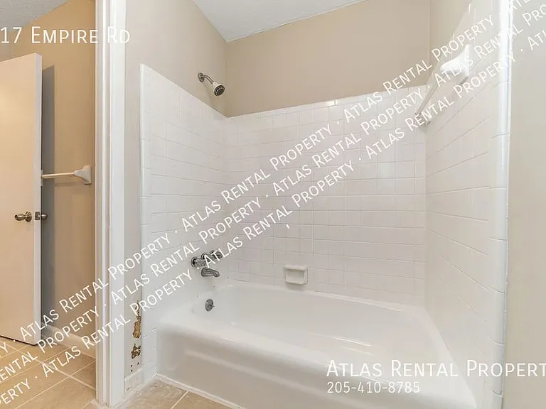917 Empire Rd — Photo 26