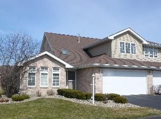 1010 Easy St, Crown Point, IN 46307