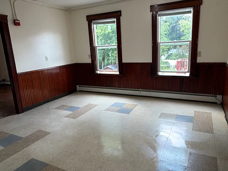 451-453 Fairmount St #1R — Photo 2