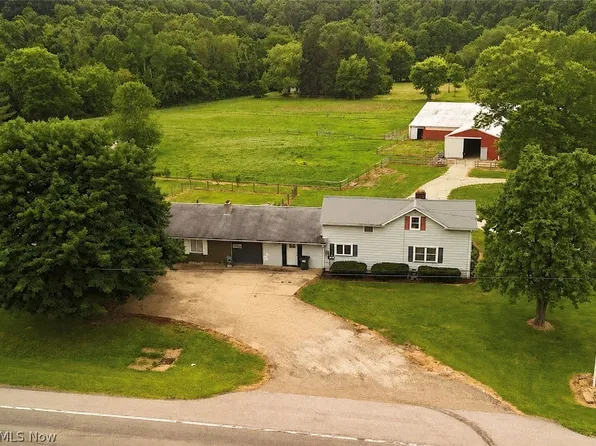 2722 State Route 416 S #E, New Philadelphia, OH 44663