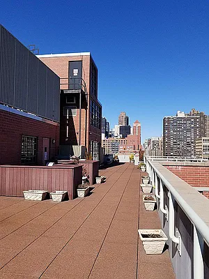 Rented by Level Group | media 43