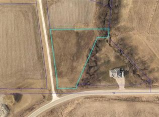 1544 Chestnut St, Pella, IA 50219