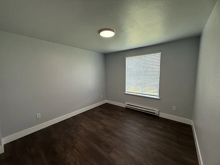 5011 157th Avenue Ct E #D — Photo 4