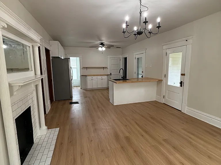 94 N Main St — Photo 3