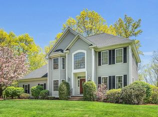 32 Partridge Rd, Windham, NH 03087