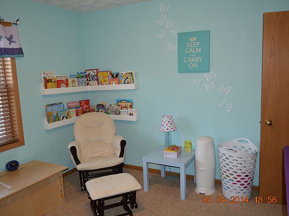 2nd bedroom 