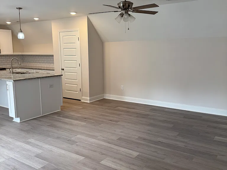 107-109 Black Cloud Dr — Photo 5