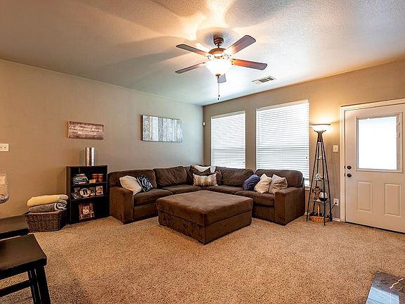 3rd image of 1108 Reitz Dr