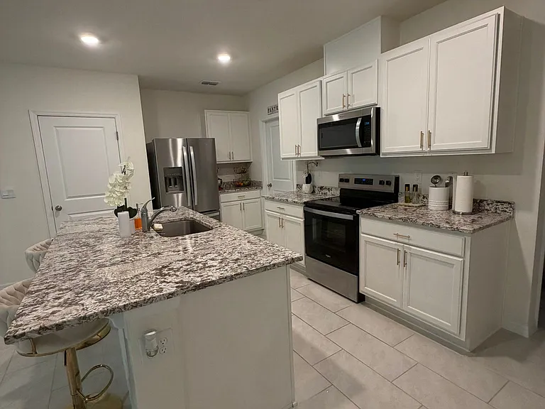 3412 Costello Cir — Photo 2