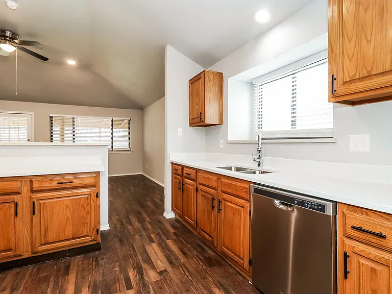 10229 Stoney Bridge Rd — Photo 9