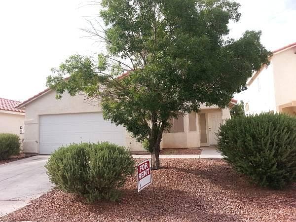 1st image of 1084 Whispering Birch Ave