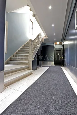 Rented by Peter Ashe | media 10