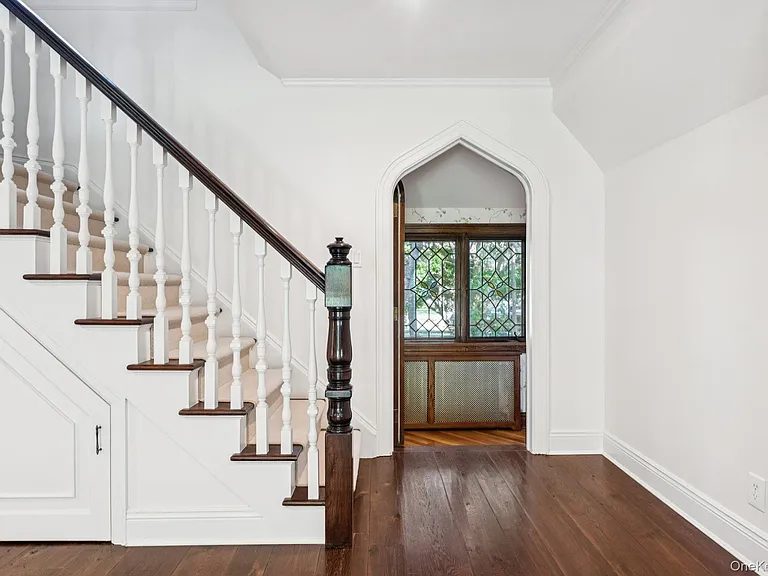 18 Heights Rd — Photo 7