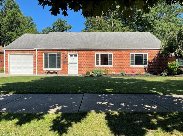 27491 Markbarry Ave, Euclid, OH 44132