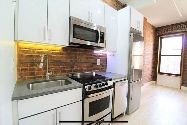 Rented by Bruma Realty LLC | media 4