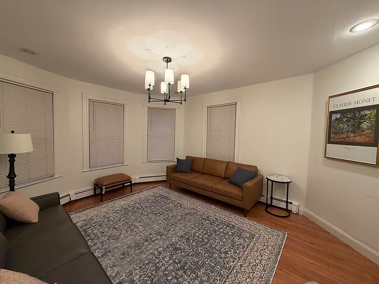 184 Green St #1 — Photo 2