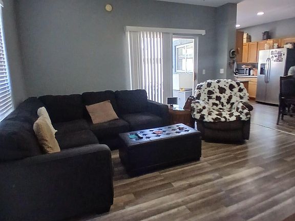 5th image of 2311 E HARTFORD Avenue #38