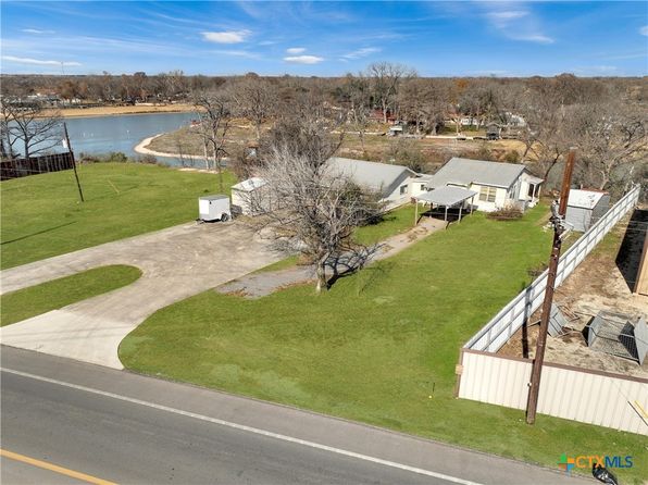 8861 Fm 725, Mc Queeney, TX 78123