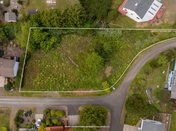 53 Northwest Dr, Lincoln City, OR 97367