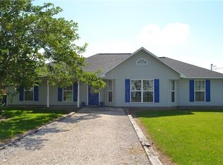 17477 Peloquin Rd, Jennings, LA 70546