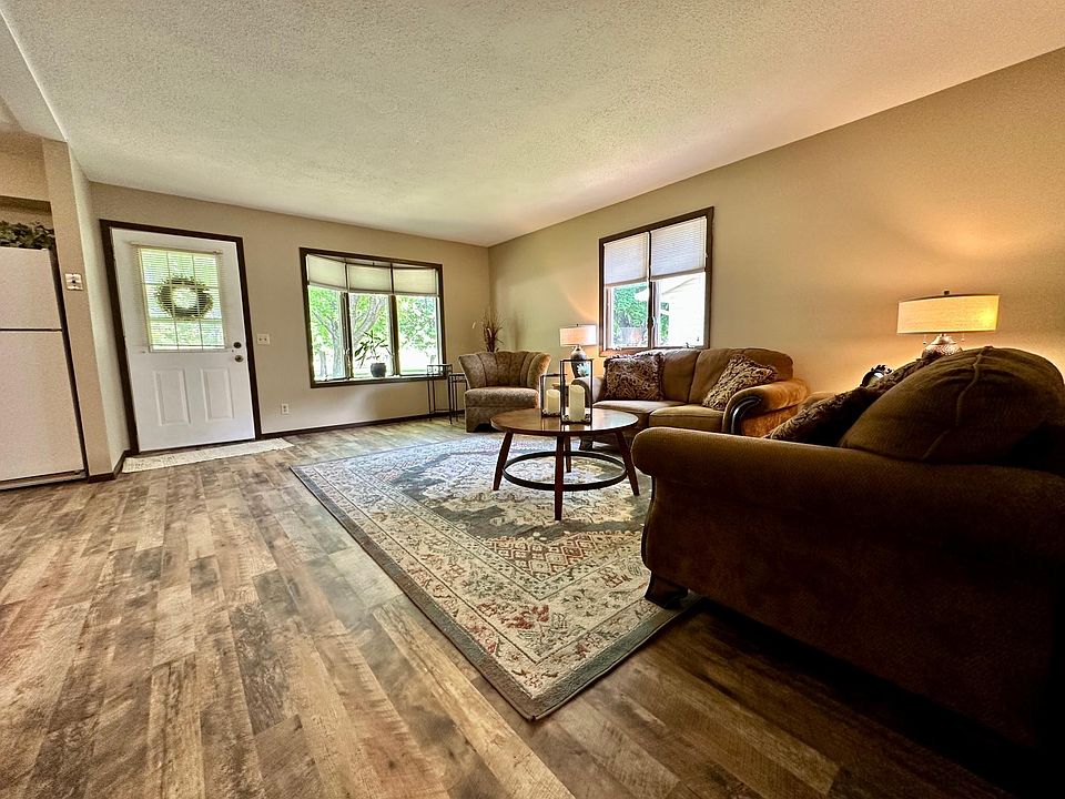 1337 3rd Ave, Brewster, MN 56119 MLS 6357571 Zillow