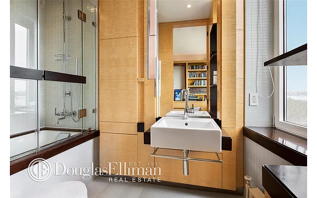 Sold by Douglas Elliman | media 29