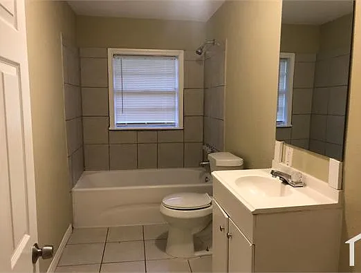 306 Lake Rd #B — Photo 6