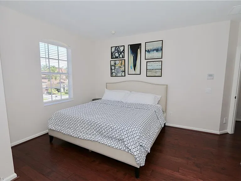 15578 Vallecas Ln — Photo 19
